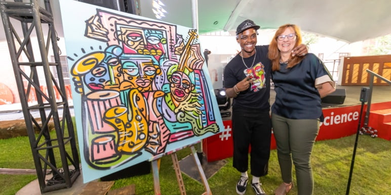 Samurai Farai, independent artist, and  Esta Calitz, Momentum Advice Head of Marketing at the #ScienceOfSuccess Festival 2023.